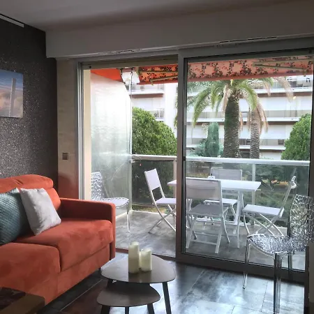Studio 149 Seaview Apartment *